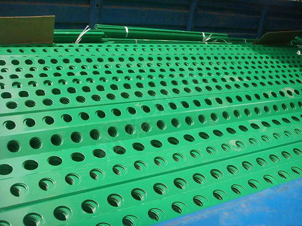 彩涂防风抑尘网图片2