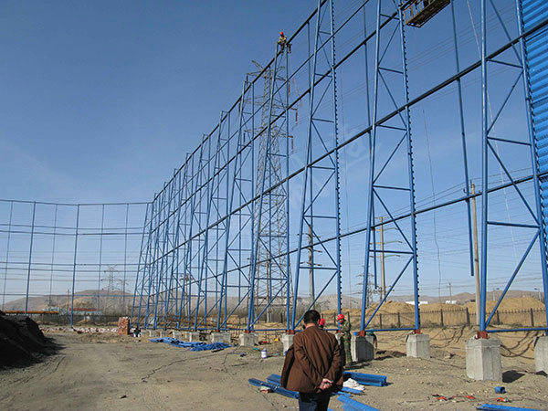 内蒙古煤场防风抑尘网施工安装