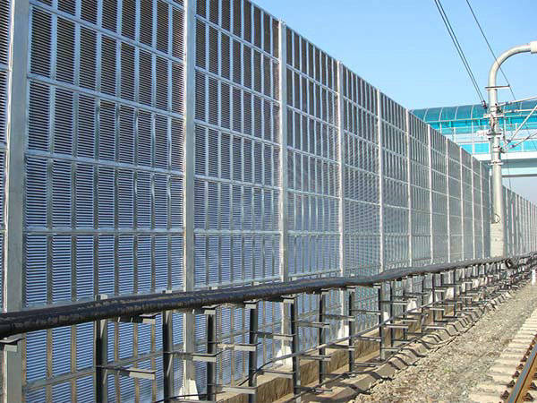 内蒙古铁路声屏障图片2