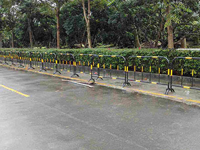 内蒙古铁马护栏图片7