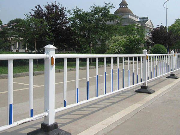 内蒙古河南洛阳市政护栏案例